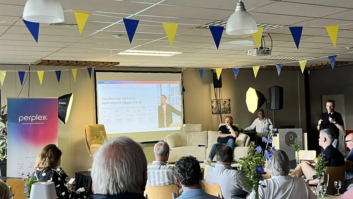 Mobiliteitsevent bij Perplex met sprekers en netwerkende deelnemers